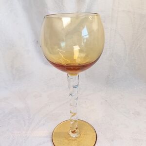 Amber-Tinted Twisted Stem Wine Glass